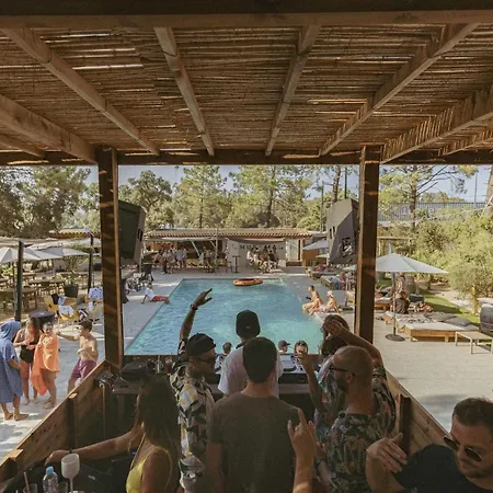 Chambrehote - Piscine - Ef0aaf *